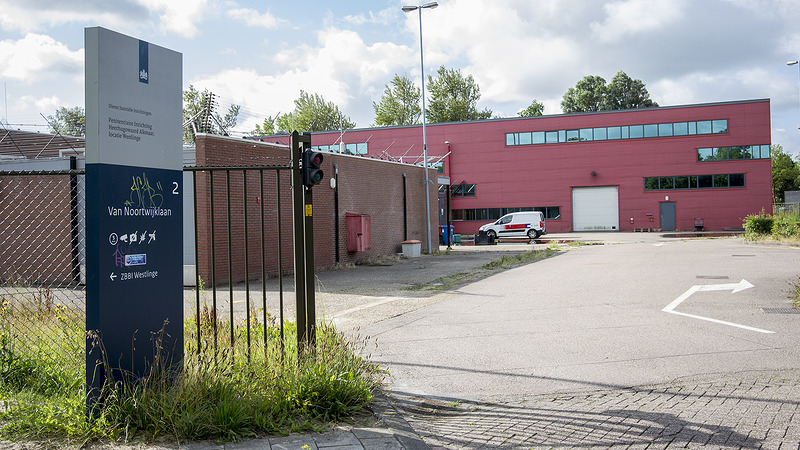 Bewoning asielzoekerscentrum in voormalige Westlinge-gevangenis vervroegd naar september