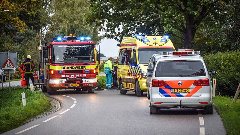 Man (60) uit Heerhugowaard overlijdt bij botsing tegen boom