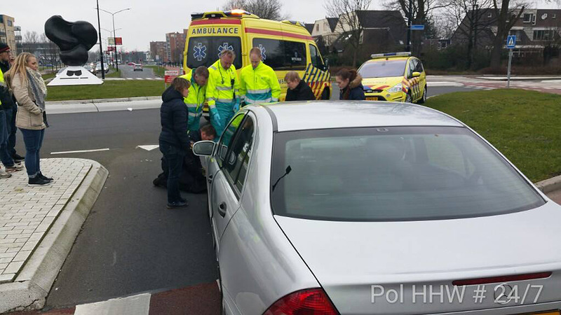 Fietser gewond bij aanrijding op rotonde Zuidtangent - Parelhof