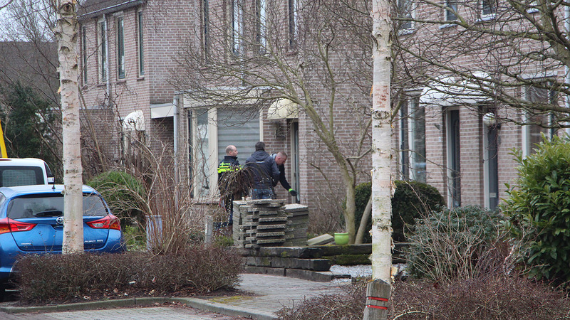 Hennepkwekerij aan Magnolialaan in Sint Pancras opgerold