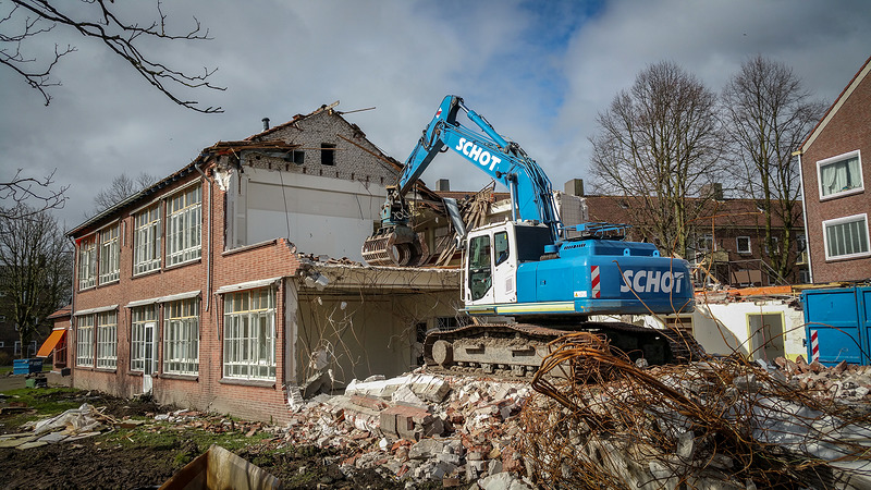 Ruim 60 jaar oude koker in spouwmuur gesloopte Beatrixschool nog niet gevonden