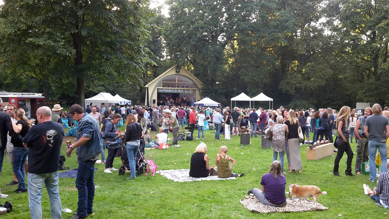 Zonnige en swingende afsluiting seizoen Cultuurpark De Hout