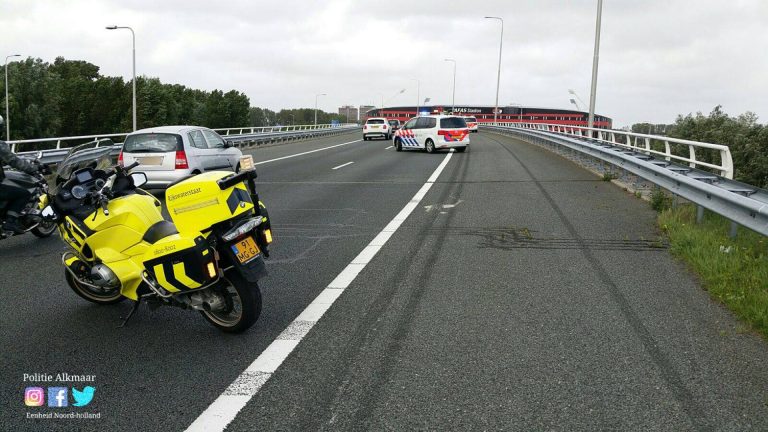 Man negeert rode kruizen en agenten bij incident op A9