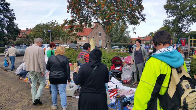 Oergezellige rommelmarkt in de Bergerhof ?