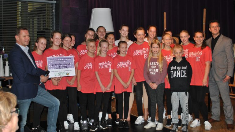 Dansschool We Entertain wint Univé Waarderingsprijs