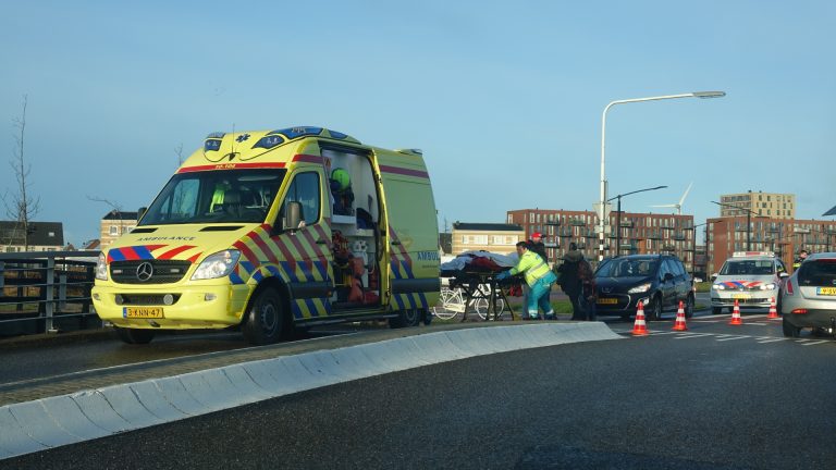 Fietsster gewond in Heerhugowaard na aanrijding door laagstaande zon