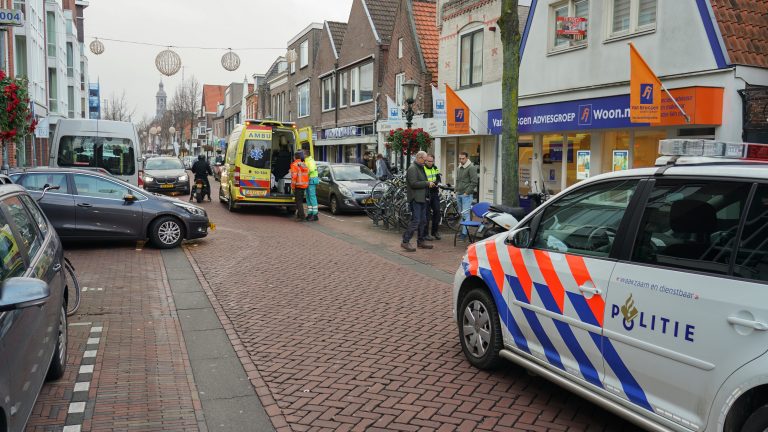 Snorfietser raakt gewond op Laat in Alkmaar