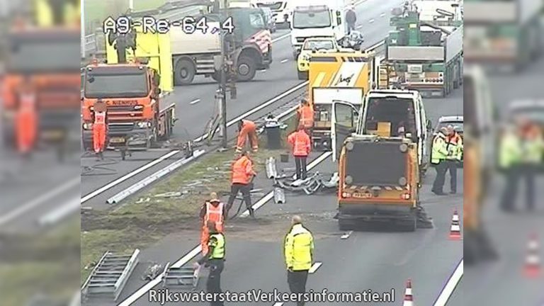 Ongeval op A9 zorgt voor verkeersinfarct in en om Alkmaar