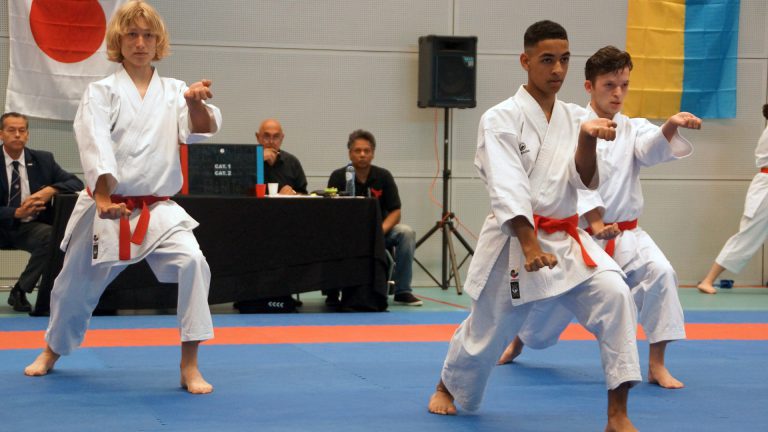 Goud en zilver voor Funakoshi-teams op Internationale Rotterdam Cup