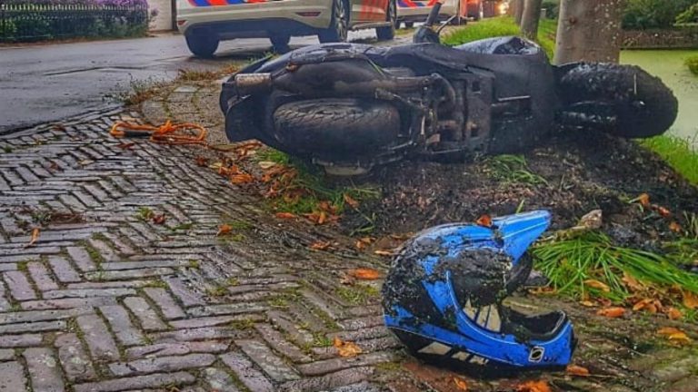 Scooter aangetroffen in sloot Spierdijk