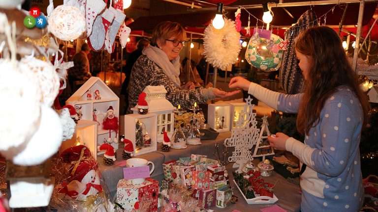Kerstmarkt in De Rietschoot met knutselen en levende kerststal ?