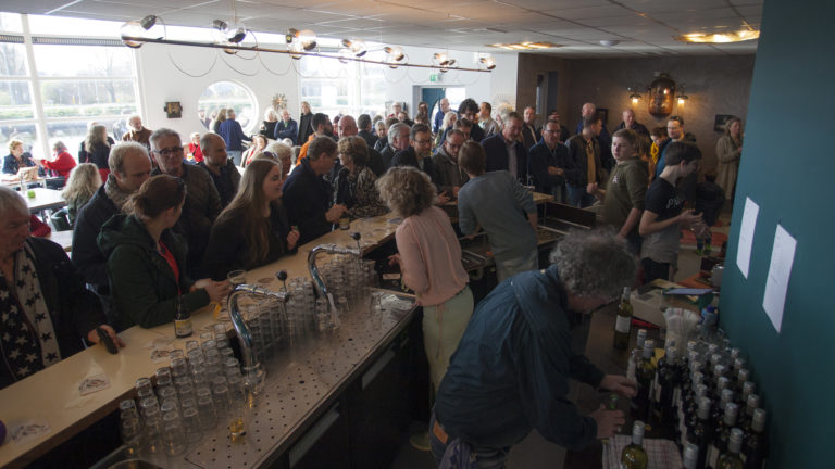 Nieuwe kantine ‘Waterkant’ druk bezocht tijdens Open Huis