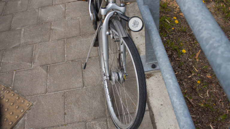 Jonge fietser gewond bij aanrijding op kruising Oostertochtpad – Beukenlaan