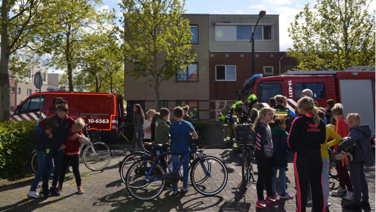 Brand in huis aan Cornelia van Arkeldijk, iedereen tijdig buiten