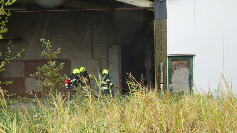 Brand in leegstaande pand Oude Veiling in Noord-Scharwoude