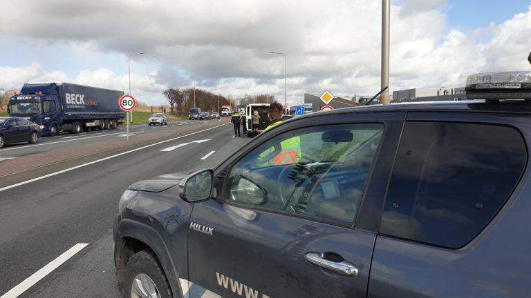 Motorrijder gewond door val op N242 tijdens testrit