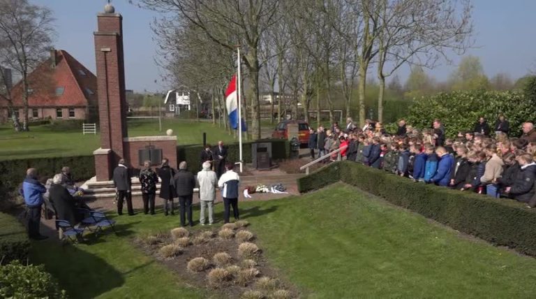 Geen ceremonie op Zwarte Zondag, graag wel vlaggen halfstok in Sint Pancras