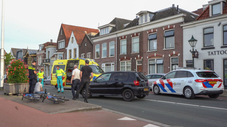 Fietser gewond naar ziekenhuis na aanrijding op Kanaalkade Alkmaar