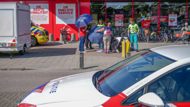 Fietsster gewond tijdens valpartij bij Vomar Oudkarspel