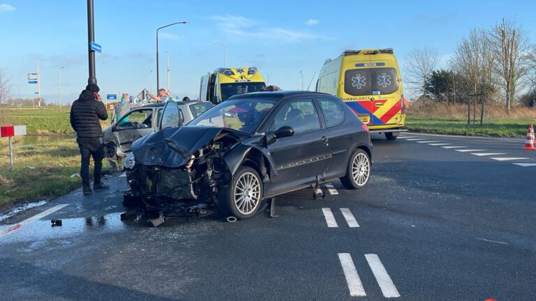 Moeder raakt zwaargewond bij aanrijding op Krusemanlaan