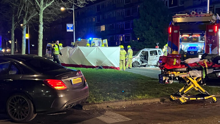 77-jarige vrouw uit Heiloo overleden bij crash in Alkmaar, Alkmaarder (24) opgepakt