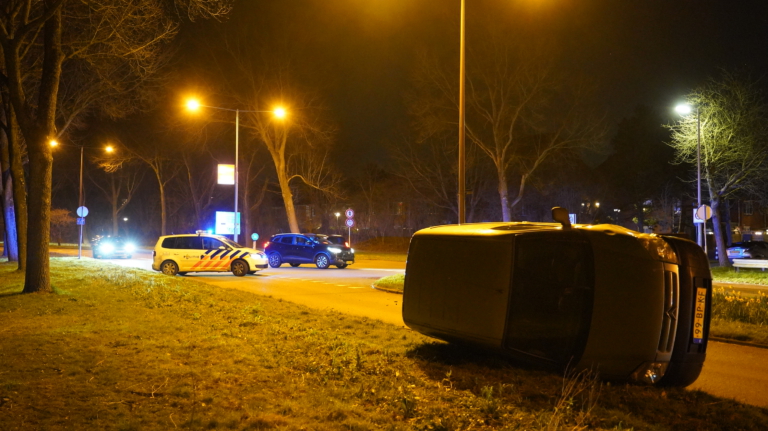 Geen gewonden bij aanrijding op Laan van Darmstadt