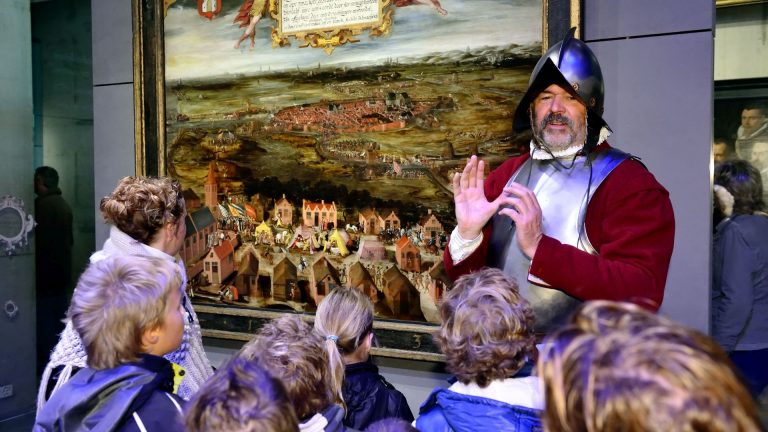Gemeente wil uitgebreide viering van 450 jaar Alkmaar Ontzet en 450 jaar Nederland