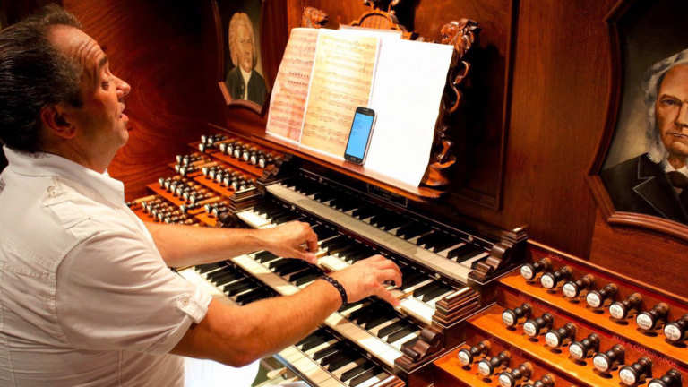 Organist Martin Mans met ‘Tour de Mans’ op 12 juli in de Kooger Kerk 🗓
