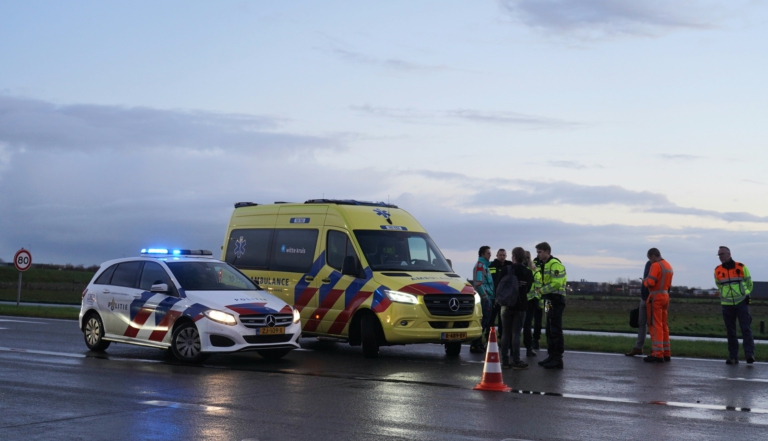 Kop-staartbotsing bij afslag Oudkarspel; schade en overlast