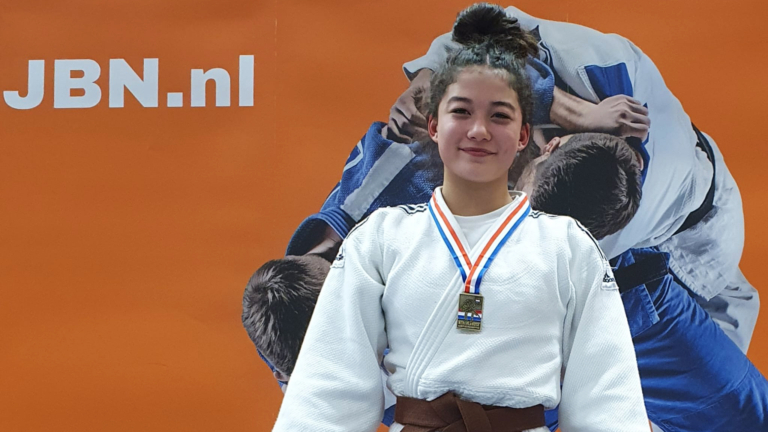 Goud voor Celine Kleijmeer uit Heiloo op NK Judo voor jeugd