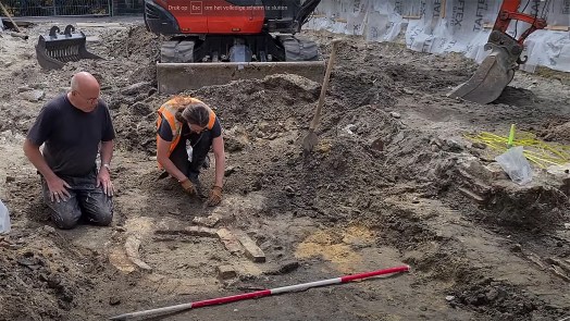 Archeologische vondsten uit 16e eeuw aan Boterstraat: “Verwachtingen waren hooggespannen”