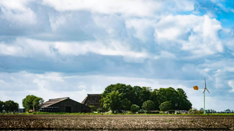 Alkmaarse raad geeft groen licht voor windturbine op boerenerf in Grootschermer