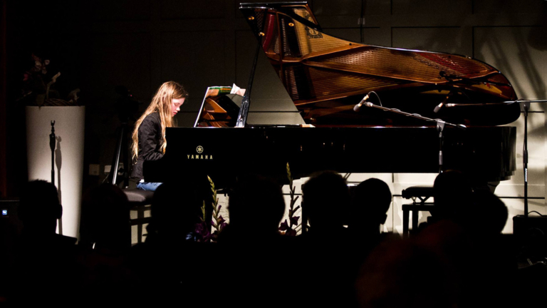 10e Cultureel Pianofestijn: leerlingen van Hans Peerdeman geven benefietconcert voor Kanjerketting 🗓