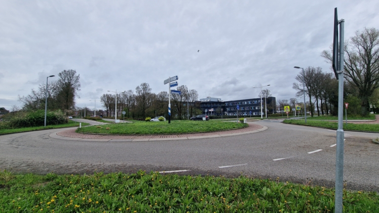 Veiliger maken rotonde Hertog Aalbrechtweg in Alkmaar krijgt prioriteit