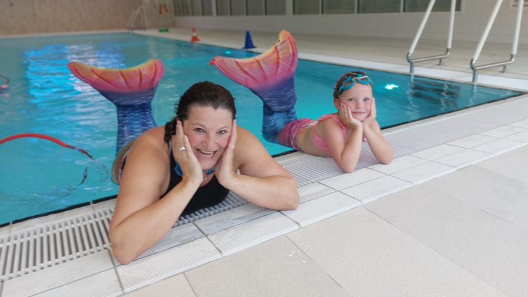 Moeders zwemmen gratis op Moederdag in De Beeck Bergen 🗓