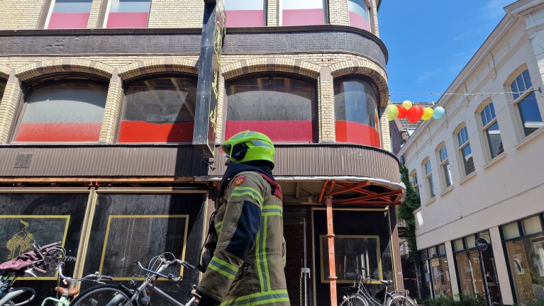 Brand in voormalig Chinees restaurant Azië op de Alkmaarse Laat