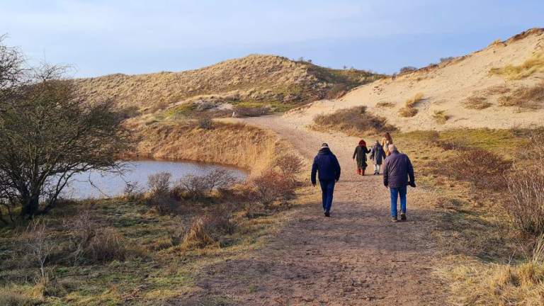 Iedere maandag wandelen in de natuur van Egmond aan Zee 🗓