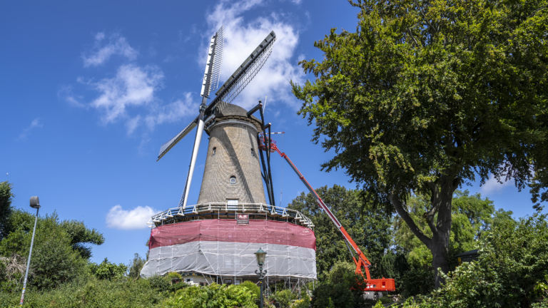 Molen en bolwerk zijn Alkmaarse iconen, maar: “Dit is écht veel geld”