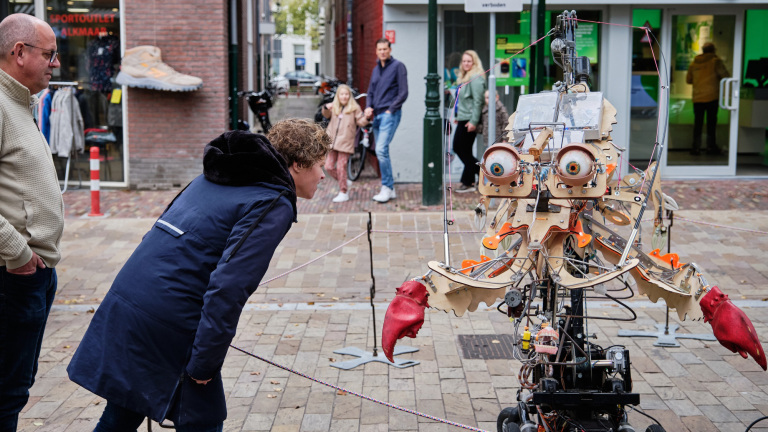 Theater de Vest komt over de vloer én in de stad: gratis voorstellingen in Alkmaar 🗓