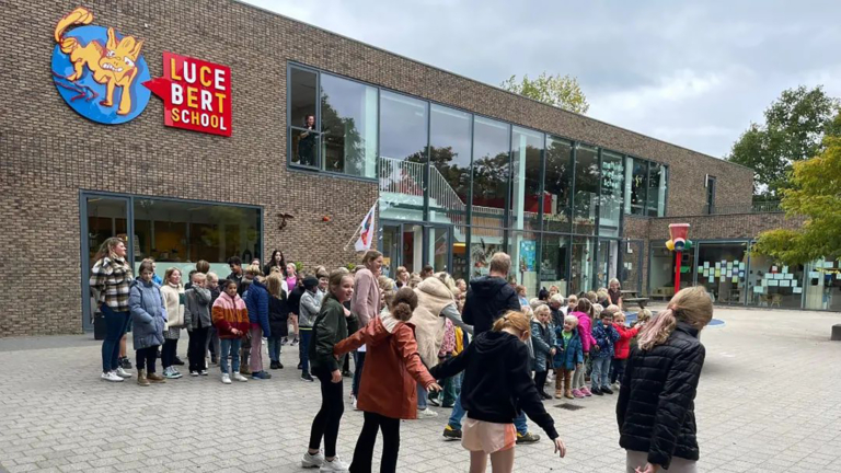 Gefuseerde Openbare Bergense Basisschool zet prijsvraag uit voor nieuwe naam