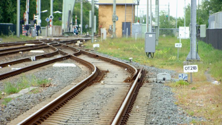 Te duur, te weinig reizigers: spoorlijn Alkmaar-Leeuwarden haalt het weer niet