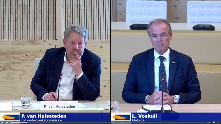 Burgemeester Lars Voskuil struikelt over dossier Valkering:  unaniem aangenomen motie van wantrouwen