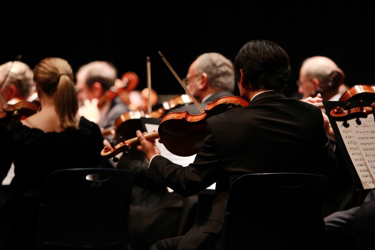 Muzikale winteravond in Theater de Vest: SDG Alkmaar en De Blazerij brengen sfeervol Midwinterconcert 🗓