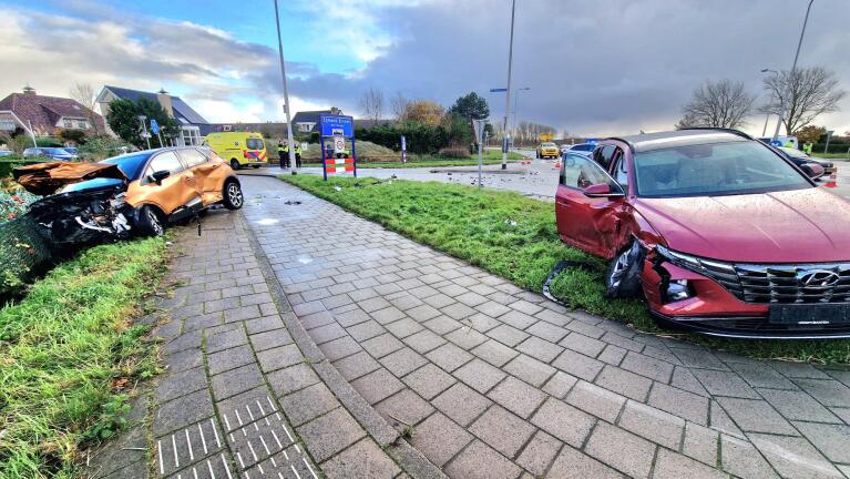 Meerdere gewonden bij ongeluk op kruising N512 in Egmond-Binnen