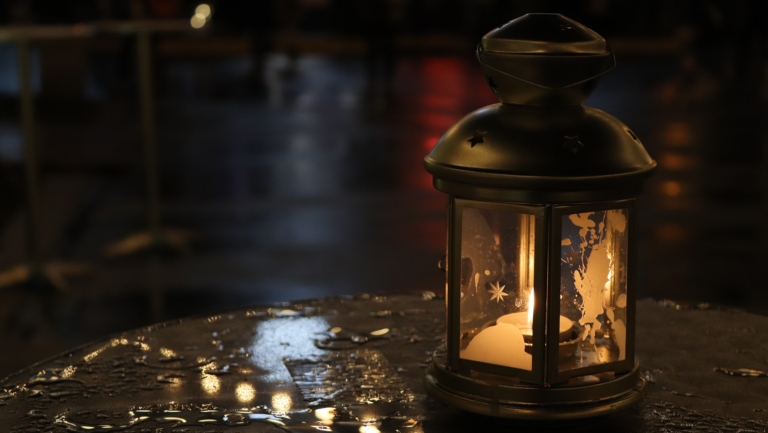 Geniet van de magie van licht tijdens de lichtjeswandeling in Alkmaar 🗓