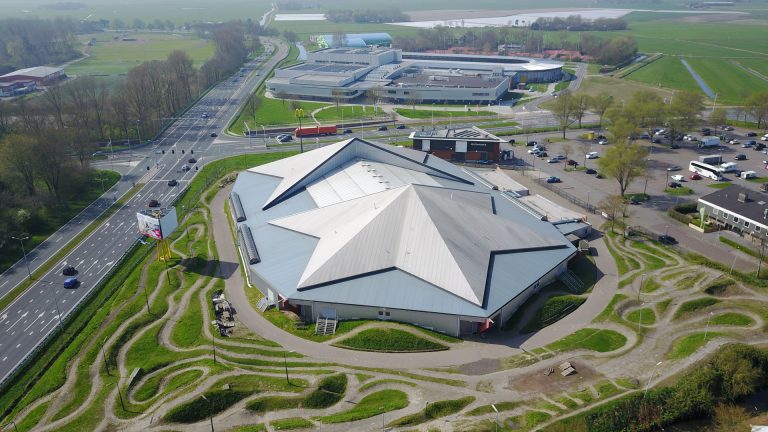 College Alkmaar wil geen gloednieuw Sportpaleis maar ‘Renovatie Plus 2.0’