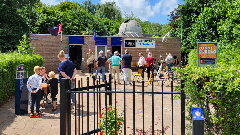Vlekken en vlammen: landelijke Zonnekijkdag ook bij sterrenwacht Saturnus 🗓