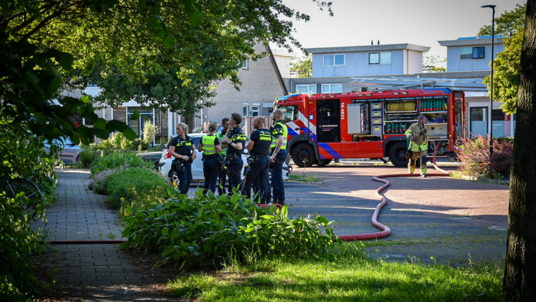 Brandweer rukt uit voor brand in dakkapel in Heerhugowaard