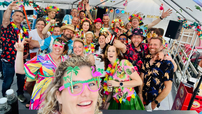 Geen Indian Summer? Dan bouwen de Koedijkers zelf wel een ‘festival’