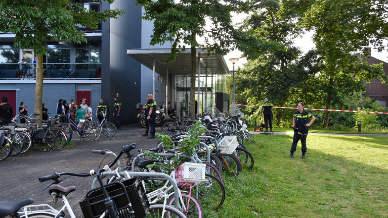 Man neergestoken in Melis Stokelaan in Alkmaar, verdachte aangehouden